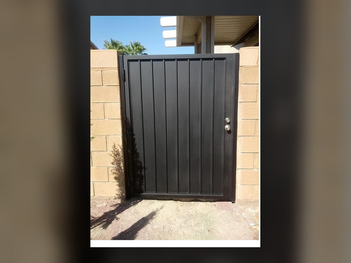 Puerta de Acceso de Acero